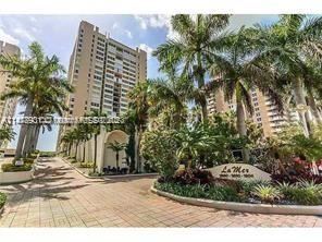 Foto del edificio - 2 br, 2.5 bath House - 1880 S Ocean Dr Apt...