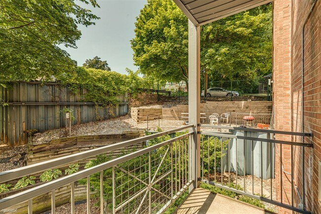 Building Photo - 1 br, 1 bath Apartment - West Village  1 Bath