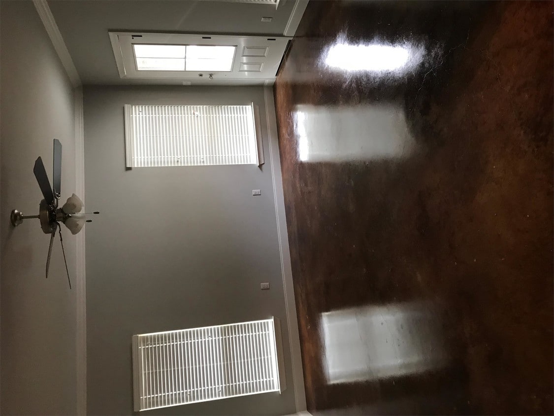 Foto del edificio - 9771 Clearlake Ln