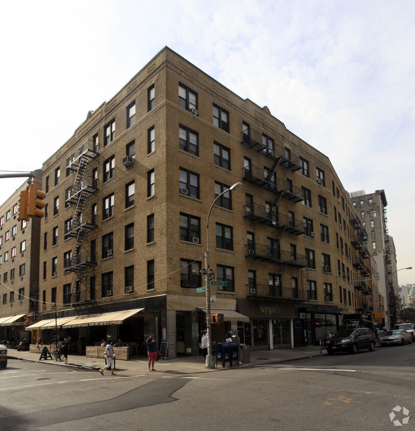 Primary Photo - 255-269 Lafayette St