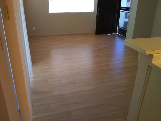 Foto del edificio - 1190 Ramar Rd