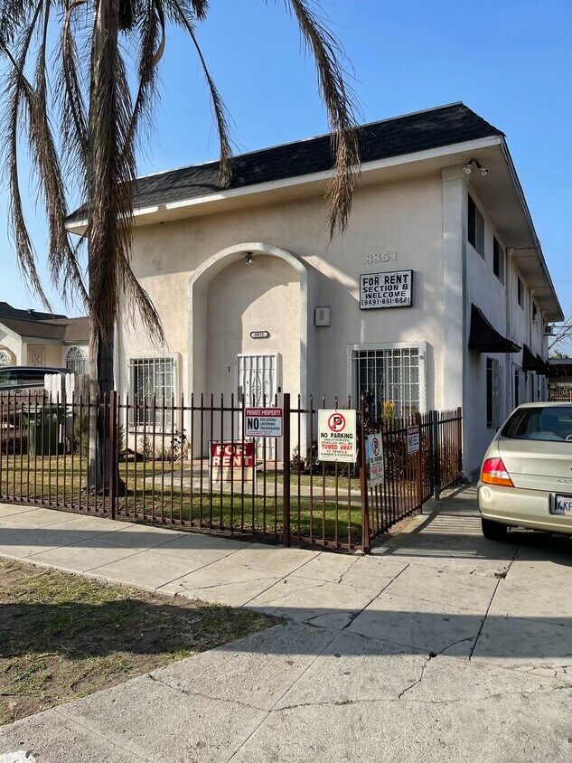 8851 Baring Cross St, Los Angeles, CA 90044 Townhome Rentals in Los
