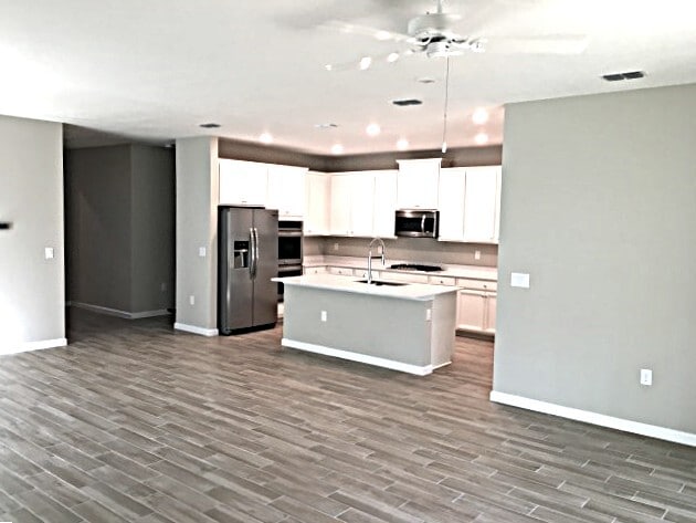 Building Photo - 200 Otero Point