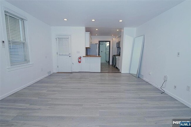 Photo - 454 Undercliff Avenue Unit 456 Apartment