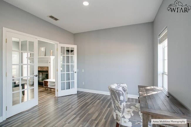 Foto del edificio - 2812 S Shepherds Glen