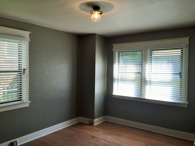Foto del edificio - 5612 Beacon St