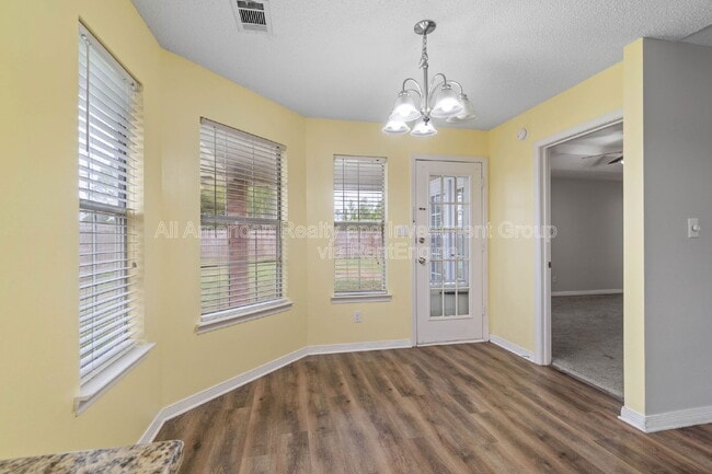 Foto del edificio - 1124 Bridlewood Path