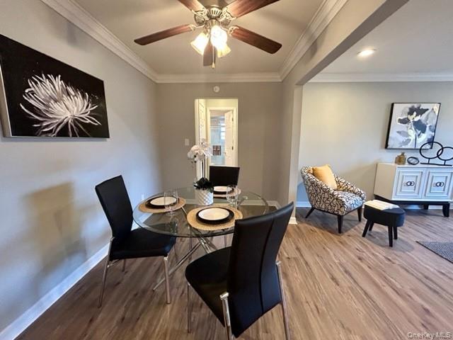 Foto del edificio - 475 Little East Neck Rd