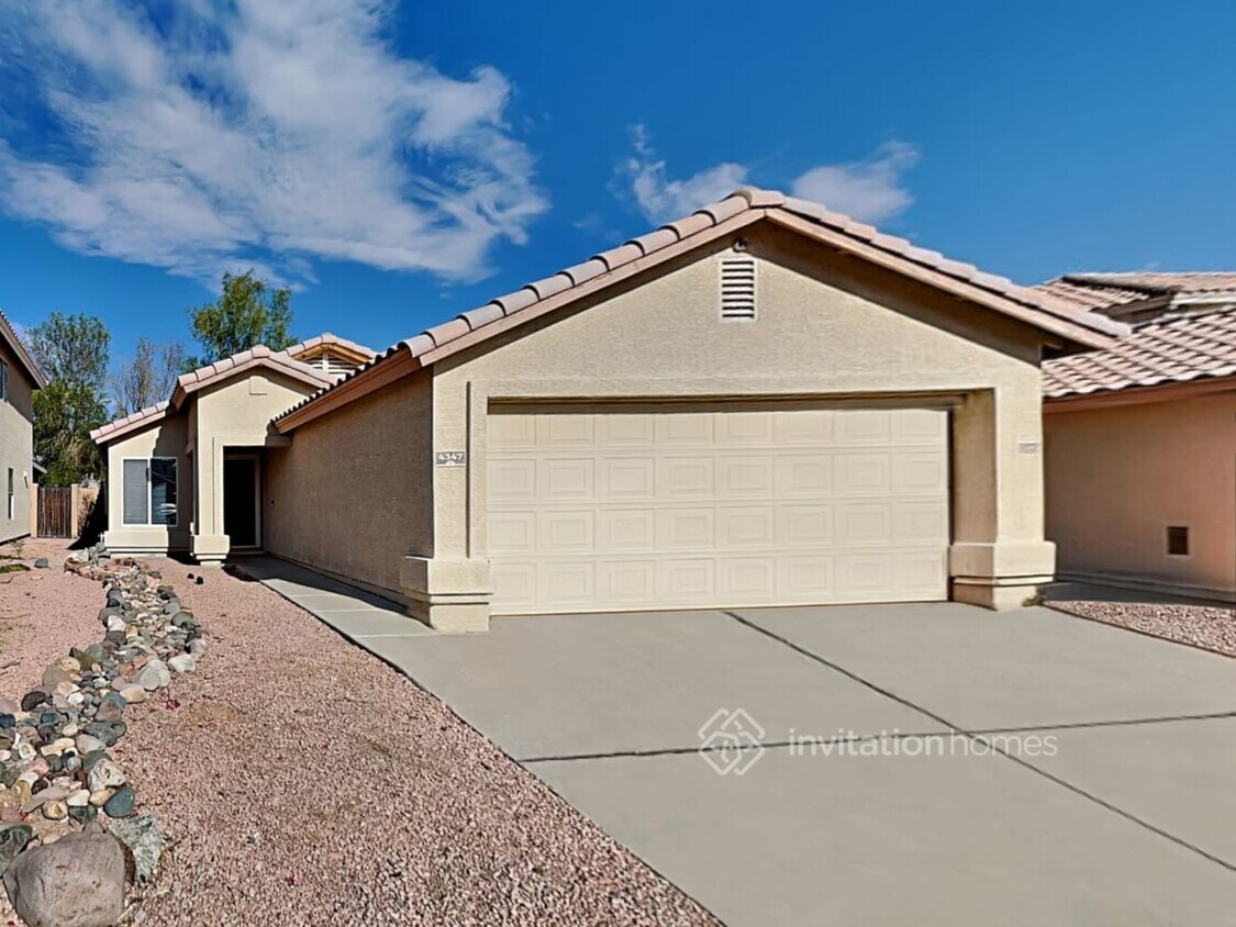 Foto principal - 4347 N 111th Ln