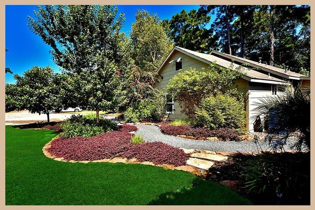Building Photo - 2026 Sawdust Rd