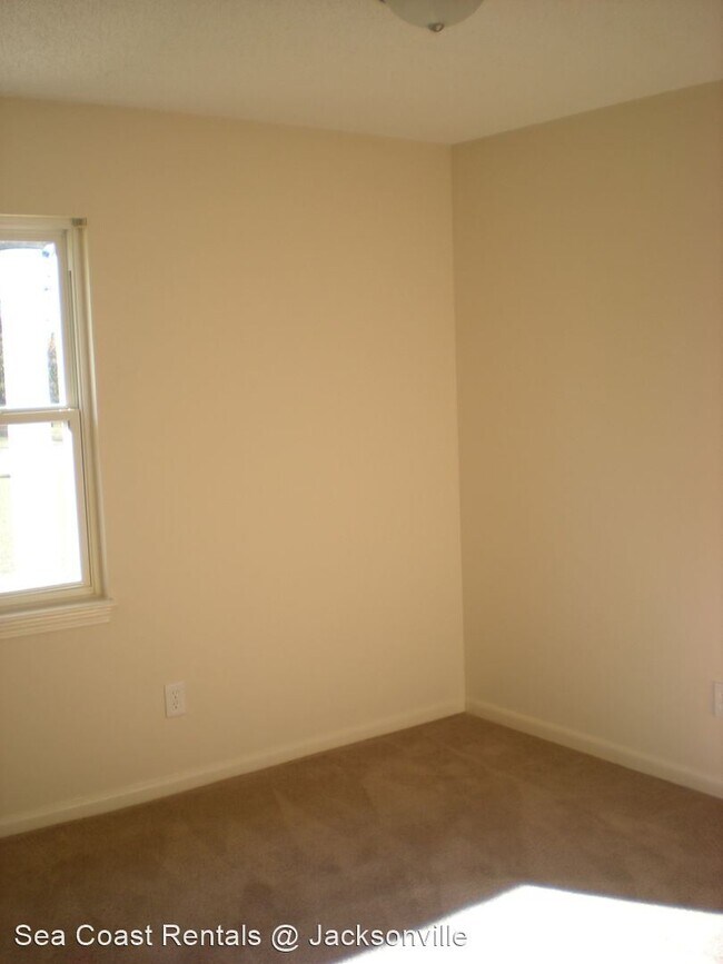 Building Photo - 3 br, 2 bath House - 405 Dawn Court