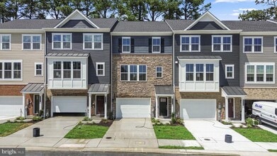 Building Photo - 8256 Longford Rd