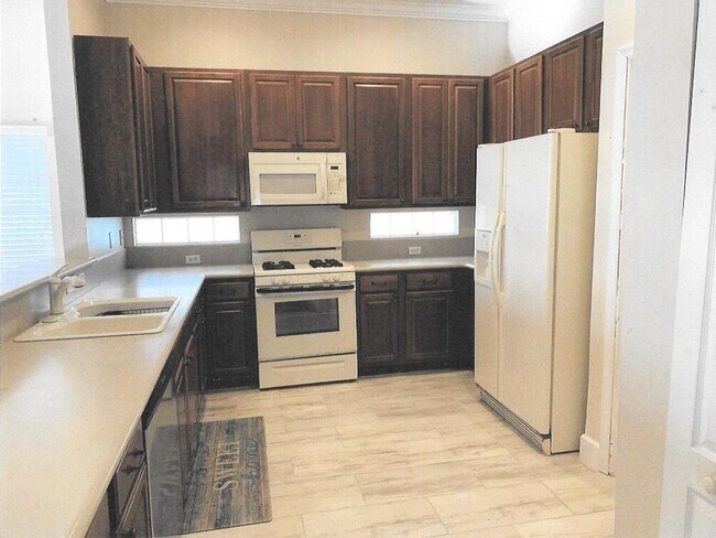 Building Photo - 149 Canterbury Pl