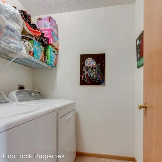 Building Photo - 2 br, 1.5 bath House - 13038 Crimson Clove...