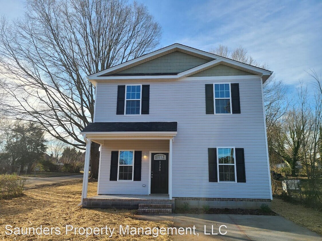 Primary Photo - 4 br, 2.5 bath House - 1338 Bretton St