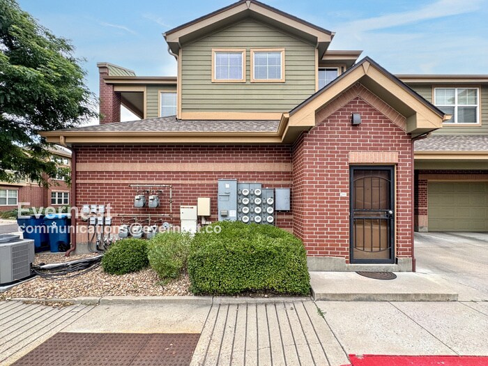 Foto principal - 9637 E 5th Ave