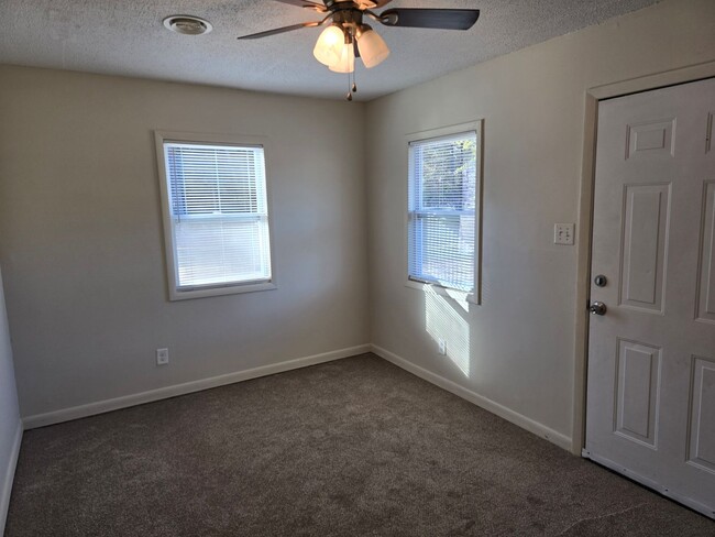 Foto del edificio - 4430 Viewsite Dr