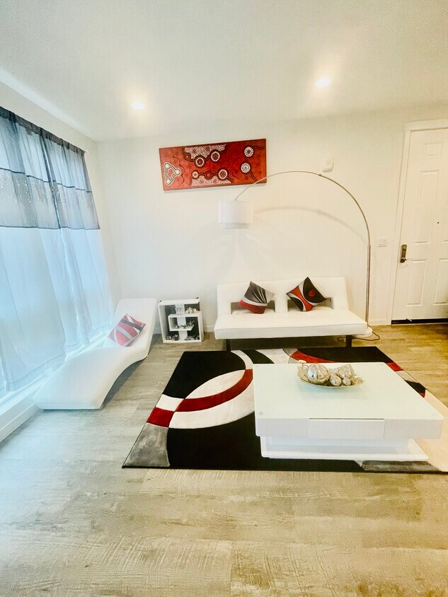 Foto principal - 2600 Wildflower Station Pl
