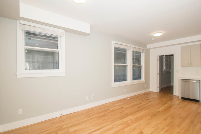 Unit 4 - 325 9th Avenue