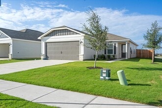 Building Photo - 108 Wirepass Cres
