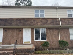 Building Photo - 109 Lakeview Dr