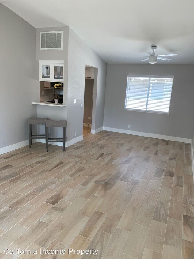 Foto principal - 642 W Maple Ave