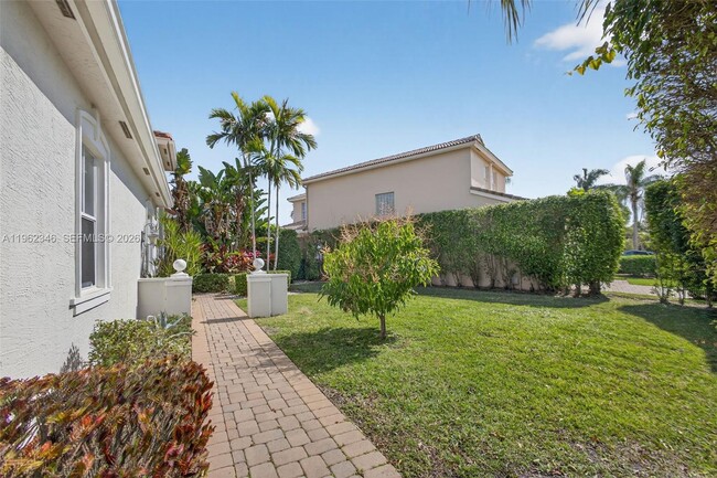 Building Photo - 240 Isle Verde Way