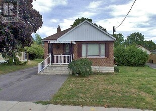 Building Photo - 509 Adelaide Ave W