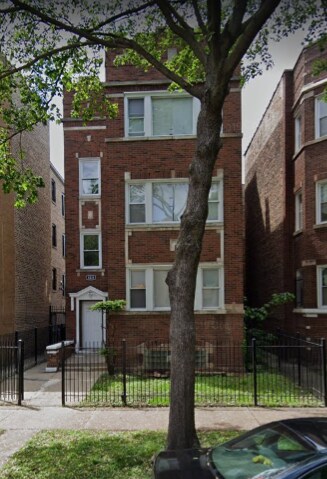 Building Photo - 8234 S Maryland Ave