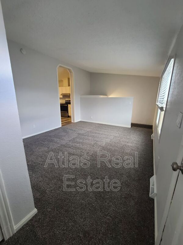 Foto del edificio - 4647 N Race St
