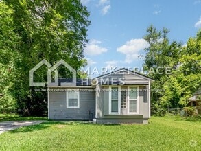 Building Photo - 2042 Detroit St