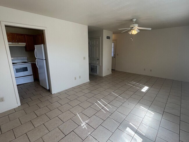 Foto del edificio - 605 N Greenwich Ave