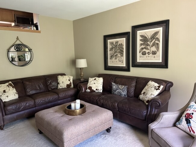 Family Room - 163 Wichita Ave