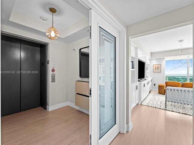 Foto del edificio - 19400 Turnberry Way