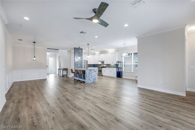 Foto del edificio - 6619 Marbella Dr