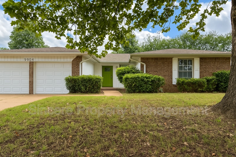 Foto principal - 9904 Lancet Ln