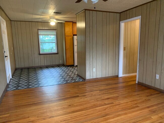 Foto del edificio - 2928 Reynolds St