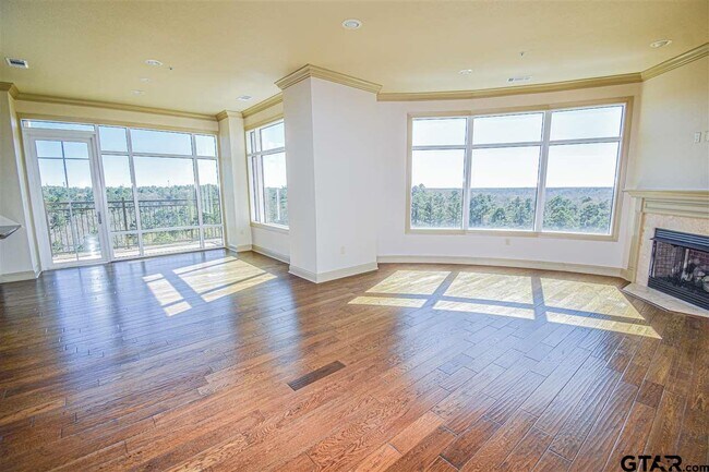 Foto del edificio - 2801 Wexford Dr