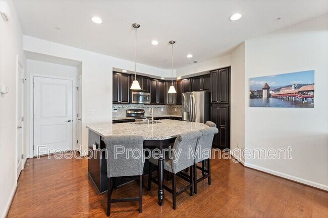 Foto del edificio - 14194 Haro Trail