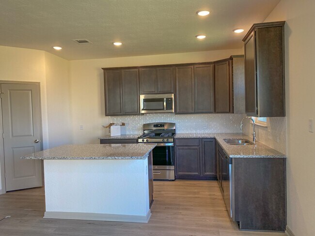 Building Photo - 13421 W Summerchase Cir