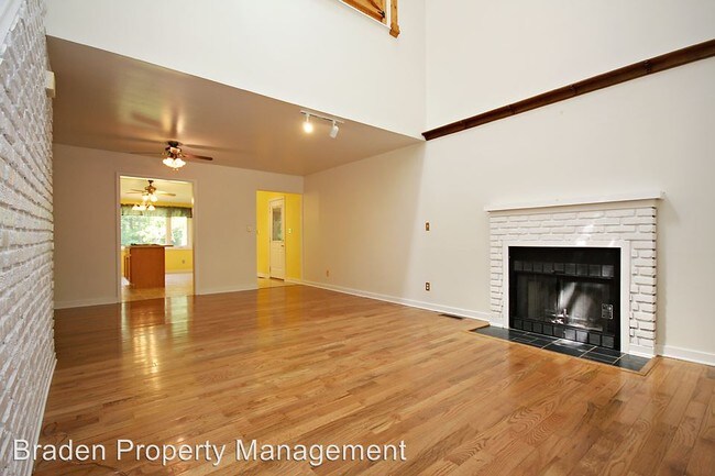 Building Photo - 3 br, 3 bath House - 4944 Richmond Road