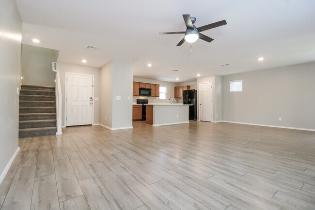 Building Photo - 16240 W La Ventilla Way