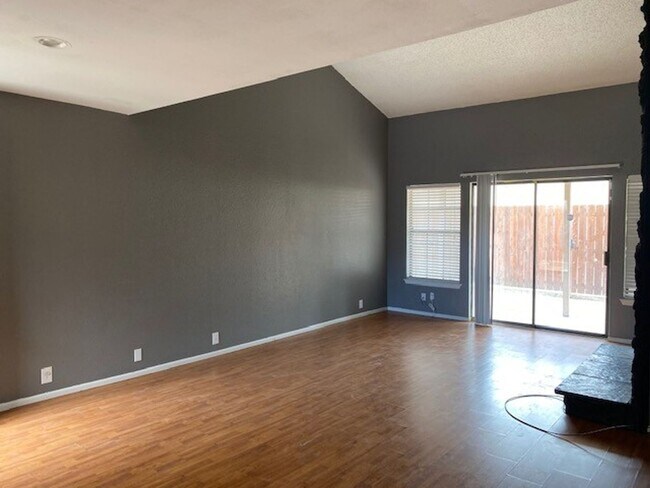 Foto del edificio - For Lease - 128 Partridge Park Odessa, TX