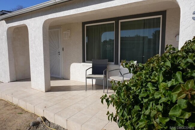 Foto del edificio - 3860 Paula St