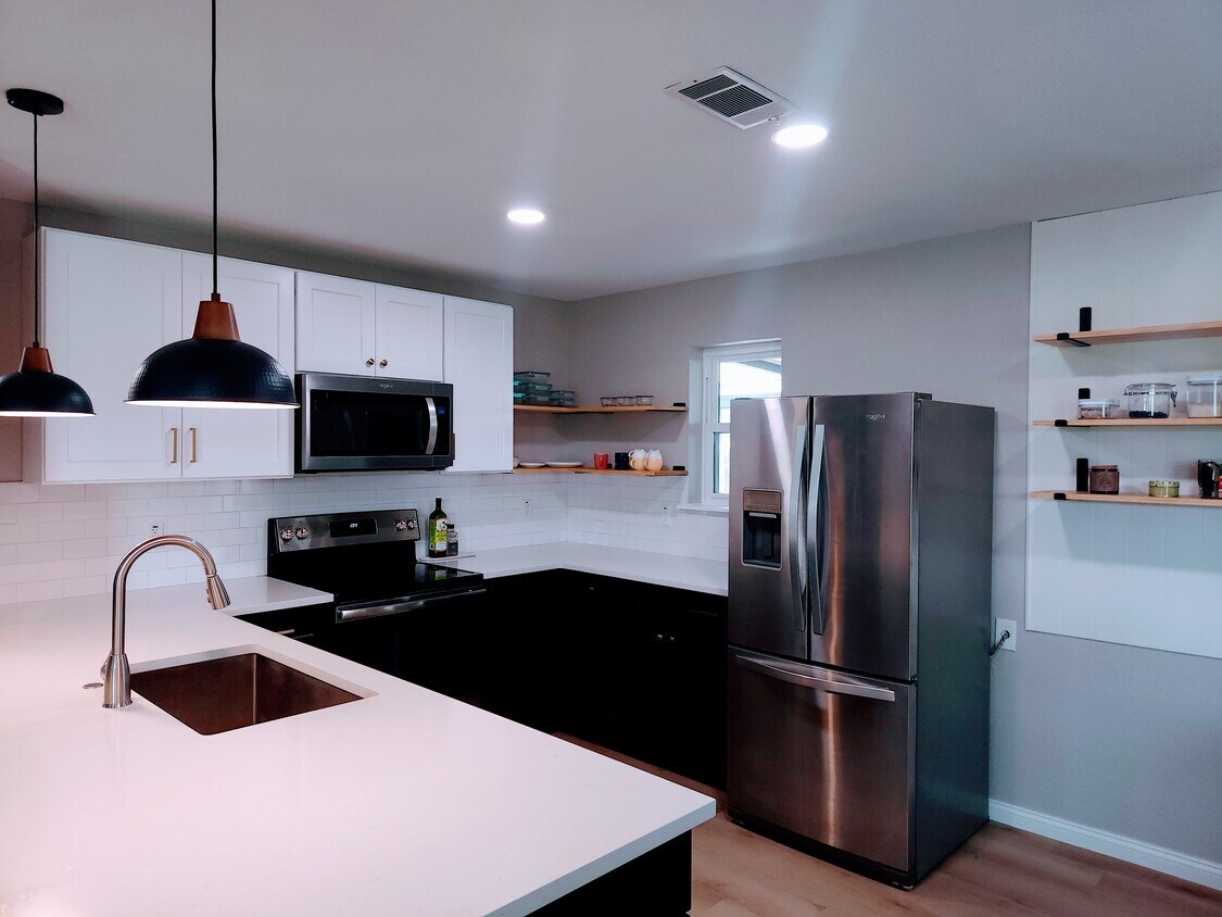 Foto principal - 922 Sundance St