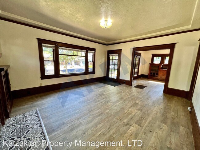 Building Photo - 2 br, 1 bath House - 1234 W. Harding Way