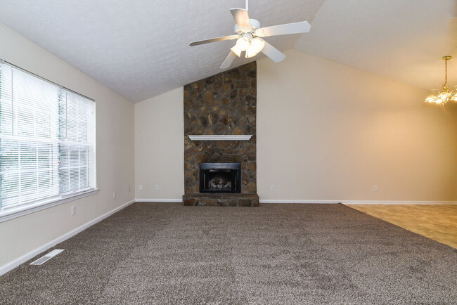 Building Photo - 9670 Crestview Terrace