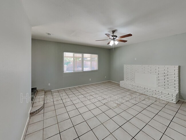 Foto del edificio - 4631 W Claremont St