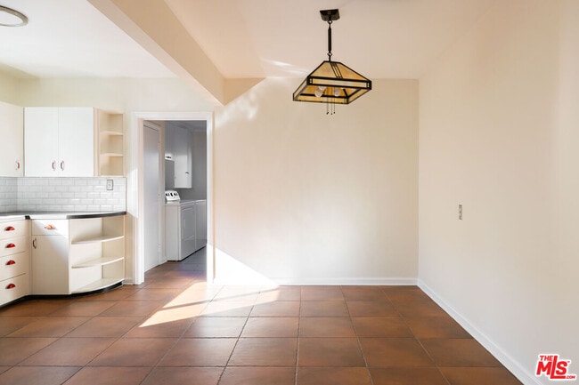 Foto del edificio - 3307 Madera Ave