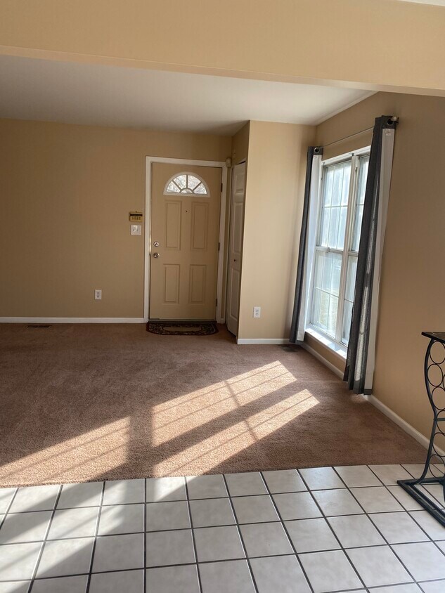 Family room - 34119 Garfield Cir